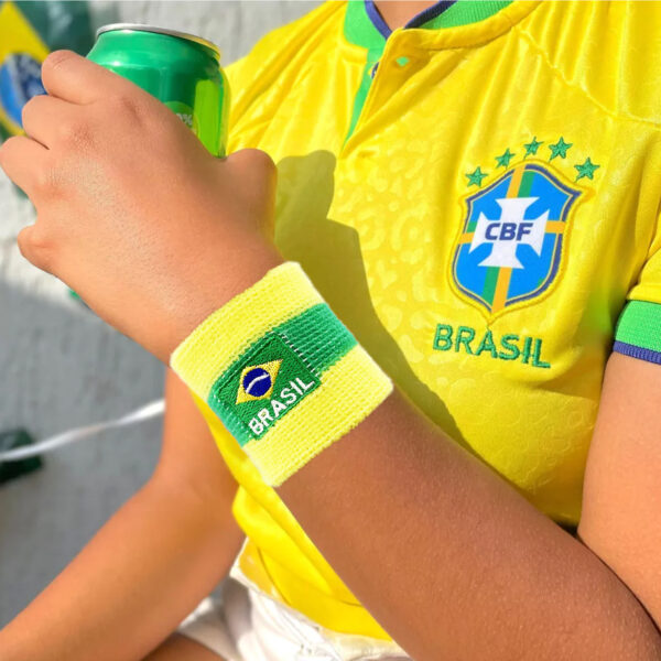 Kit 10 Acessório Pulseira e Faixa Copo do Mundo Brasil Política Jogo Nação País Festa Torcida Diversão